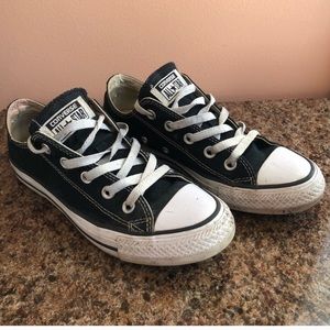 Black converse
